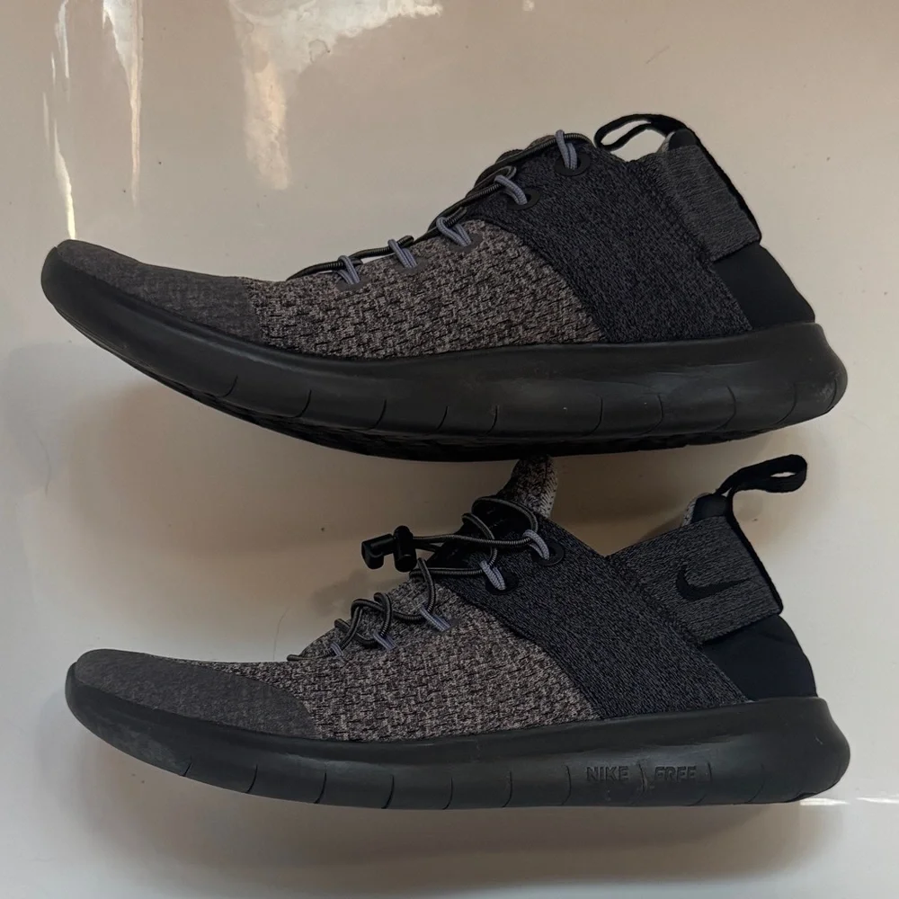 Nike Free Black and Dark Gray Knit Running Sneakers - Picture 2 of 4